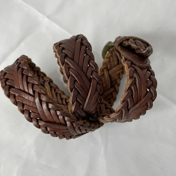VINTAGE Kids NR Nutmeg Brown Braided Leather Belt with Brass Buckle Boho Size M - Picture 3 of 6